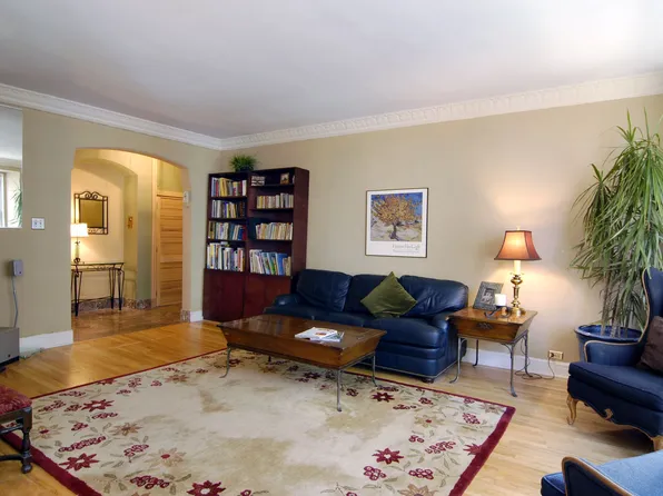 6101 N Sheridan Rd APT 8F, Chicago, IL 60660