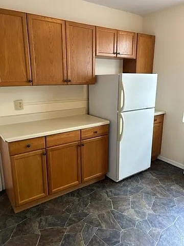 641 Summer St #1 — Photo 7