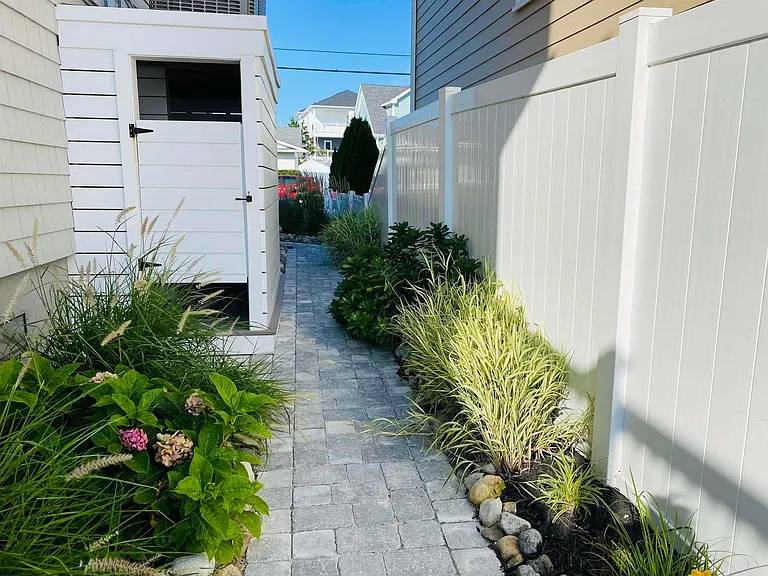 726 W Shore Dr — Photo 35