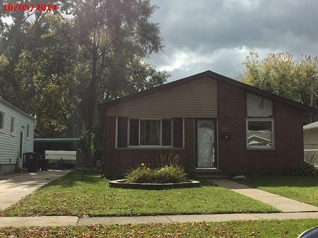 1st image of 31489 Hazelwood St