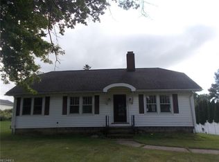 6076 Lake Ave, Elyria, OH 44035