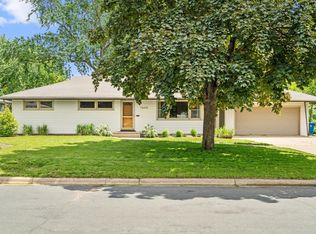 10425 York Ave S, Bloomington, MN 55431