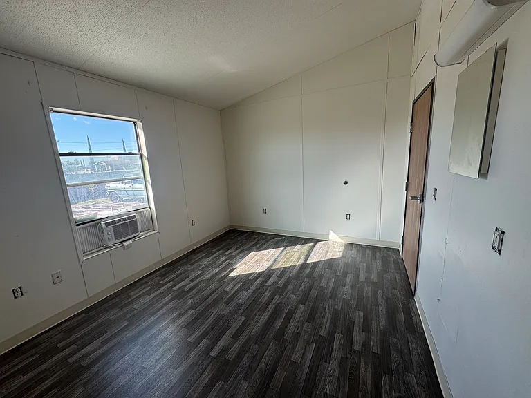 164 Kila St — Photo 3