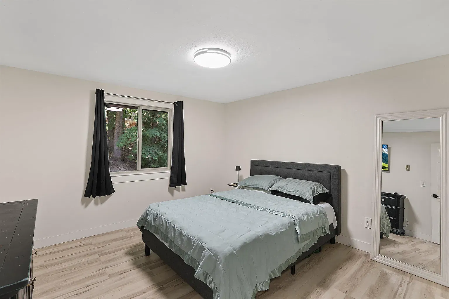 3 bed, 1580 sqft, $2,600 — Photo 4