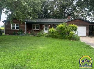 307 Westview Rd, Mc Louth, KS 66054