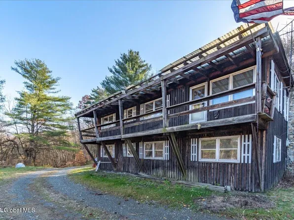 262 Ashgrove Road, Cambridge, NY 12816