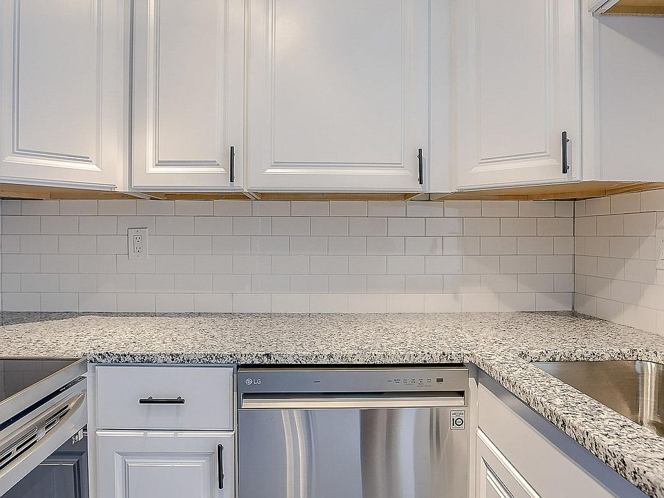 2330 Central Ave 2Bedroom 1Bath Platinum, Kansas City, KS 66102