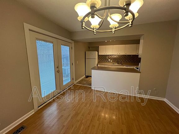 3rd image of 10376 Beau Jardin Dr