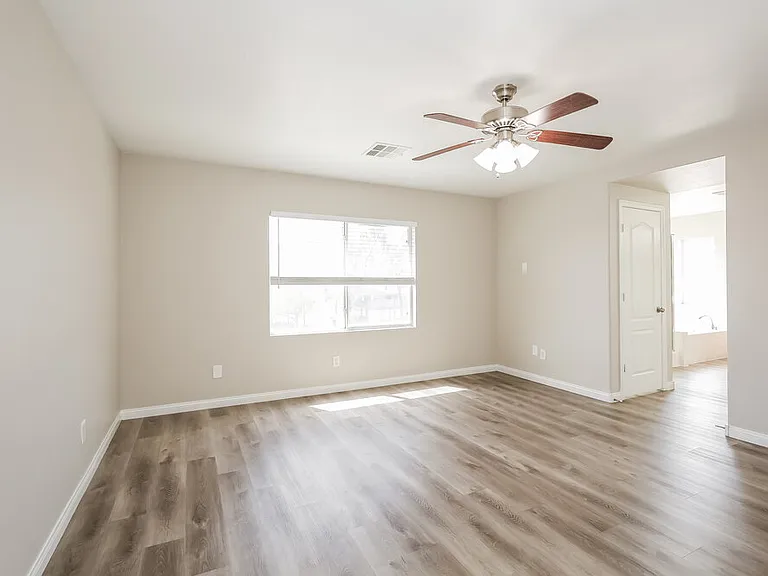 1417 Beams Ave — Photo 10