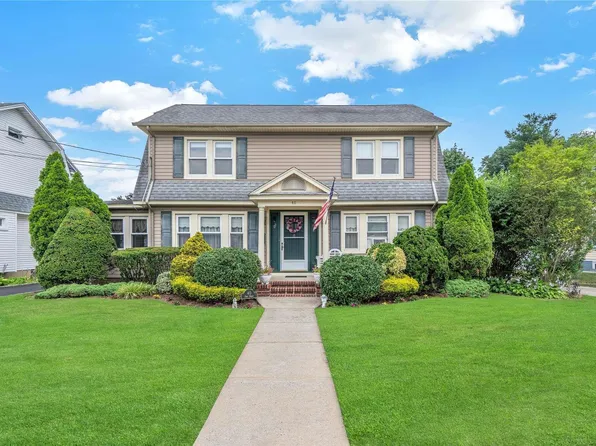 40 1st Street, Lynbrook, NY 11563
