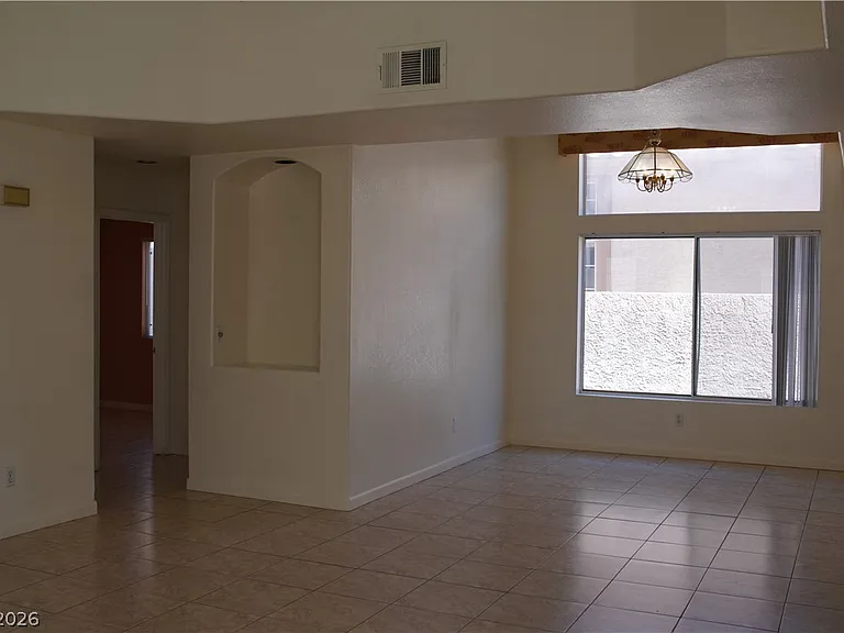 2312 Reddon Cir — Photo 10