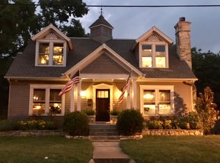 211 W 11th St, Georgetown, TX 78626