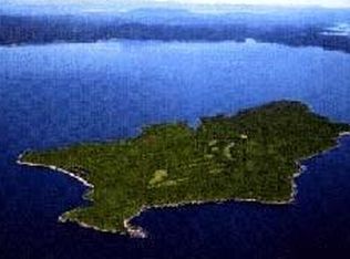 1850 Ridge Rd, Raymond, ME 04071