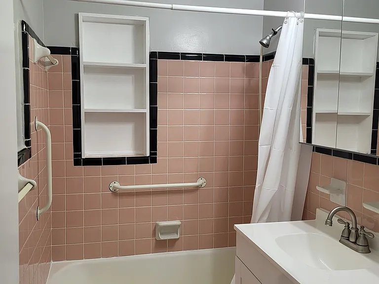 10215 Cliff Cir — Photo 14