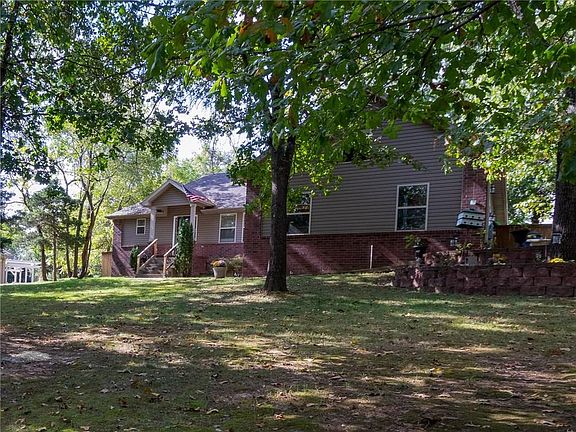 4th image of 1 Allendale Ln