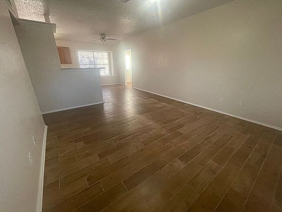3rd image of 1802 Sprucewood Ave