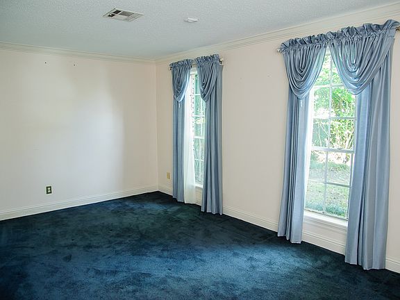 4th image of 3701 Tall Pines Dr