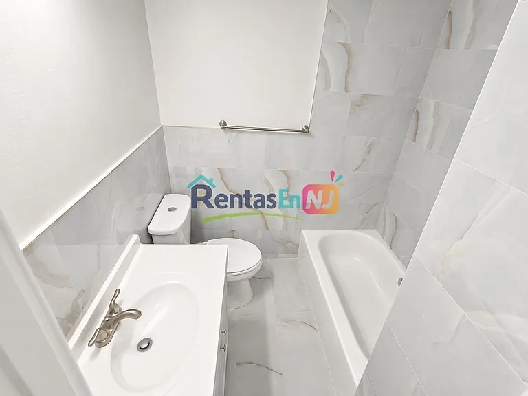 529 E Jersey St #3 — Photo 1