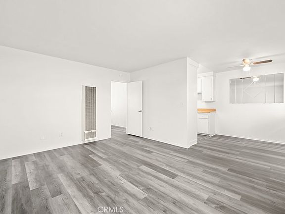 3rd image of 4700 Clair Del Ave APT 611