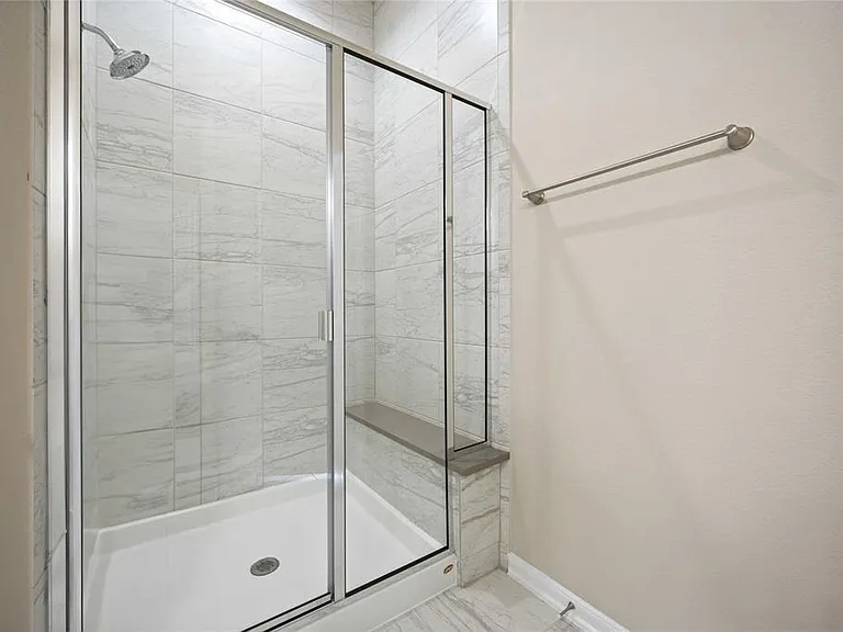 2539 Terrace Point Dr — Photo 17