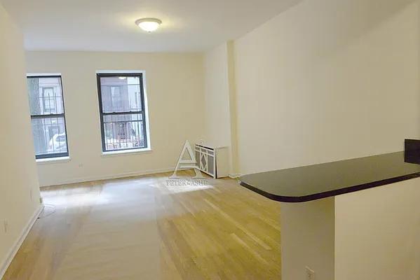 Rented by Peter Ashe | media 6