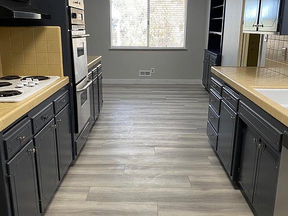 4th image of 8533 Gerber Rd