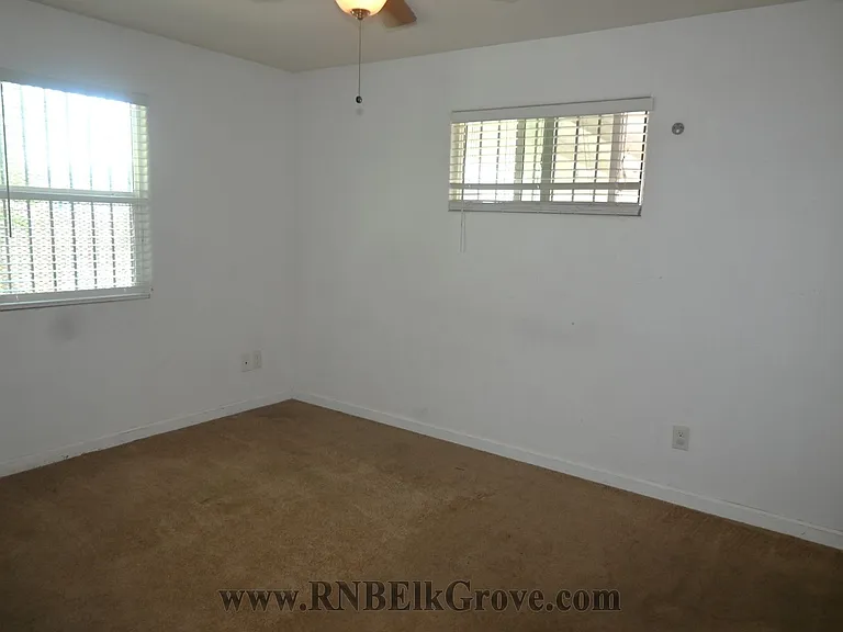2271 E Church St — Photo 16
