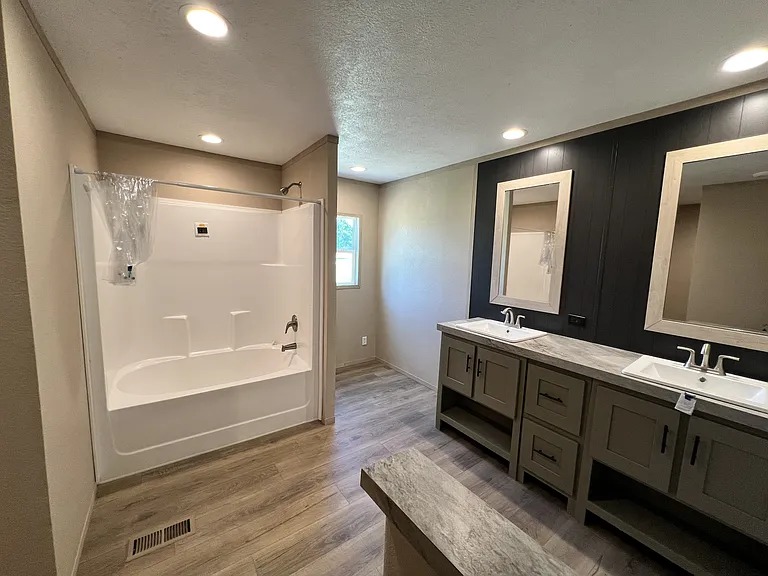 16406 County Road 1526garden Oaks #138 — Photo 11
