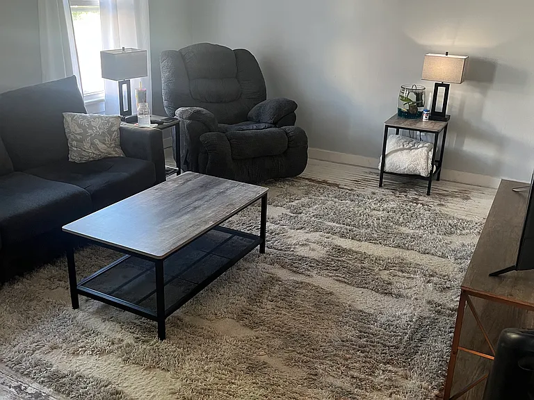4504 Verona St — Photo 2