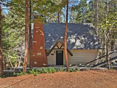 377 Hillside Rd, Lake Arrowhead, CA, 92352
