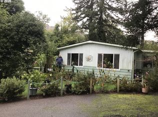 98825 Pleasant Hill Dr SPC 41, Brookings, OR 97415