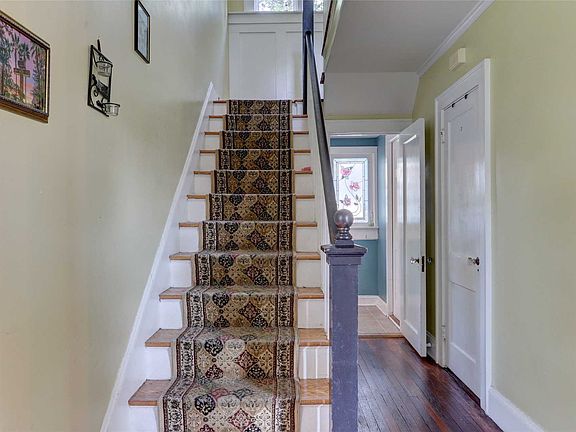 4th image of 53 Meadow St