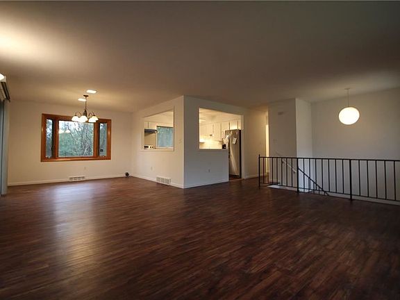 2nd image of 22 Melody Ln