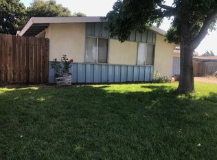 212 Fleming Ln, Santa Maria, CA 93455