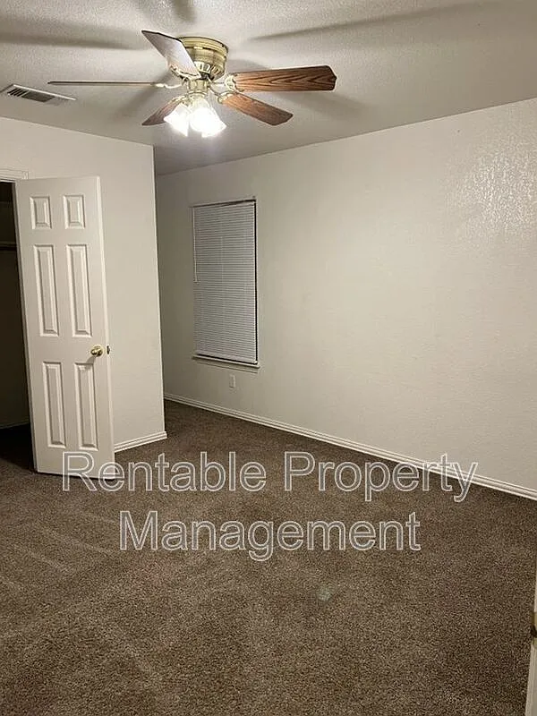 2 bed, 2.0 bath, 1028 sqft, $1,199 — Photo 4
