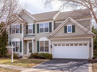 26032 Talamore Dr, Chantilly, VA 20152