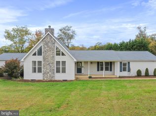 110 Granny Apple Way, Inwood, WV 25428