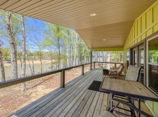 1040 Ridge Point Trl, Dandridge, TN 37725