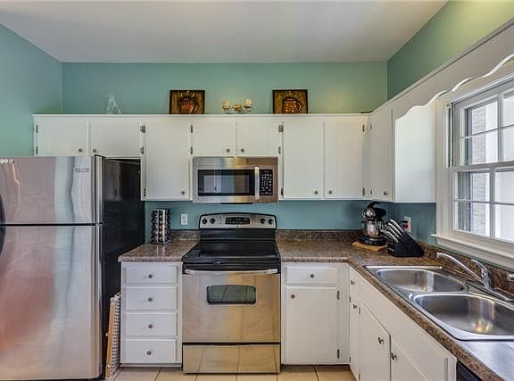 3rd image of 1024 Hammack Ct