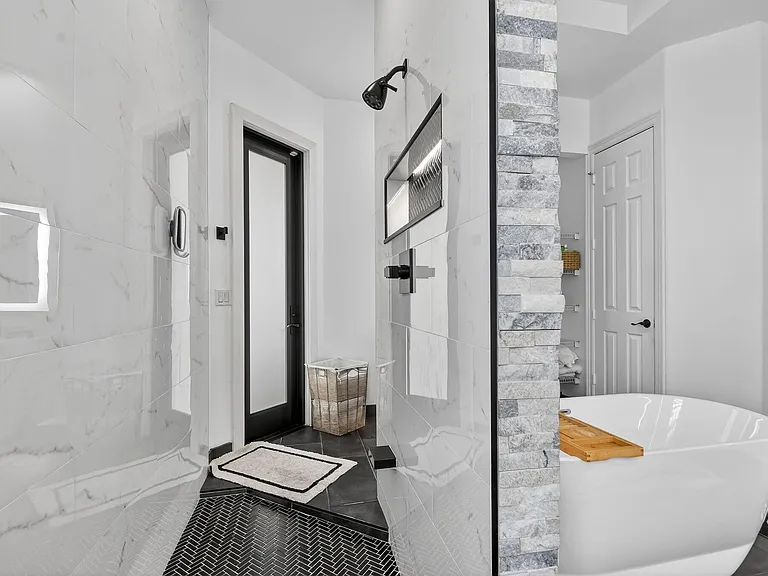 10337 Trianon Pl — Photo 45