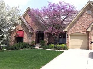 1505 Promenade Ln, Wheaton, IL 60189