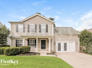 11111 Northwoods Forest Dr, Charlotte, NC 28214