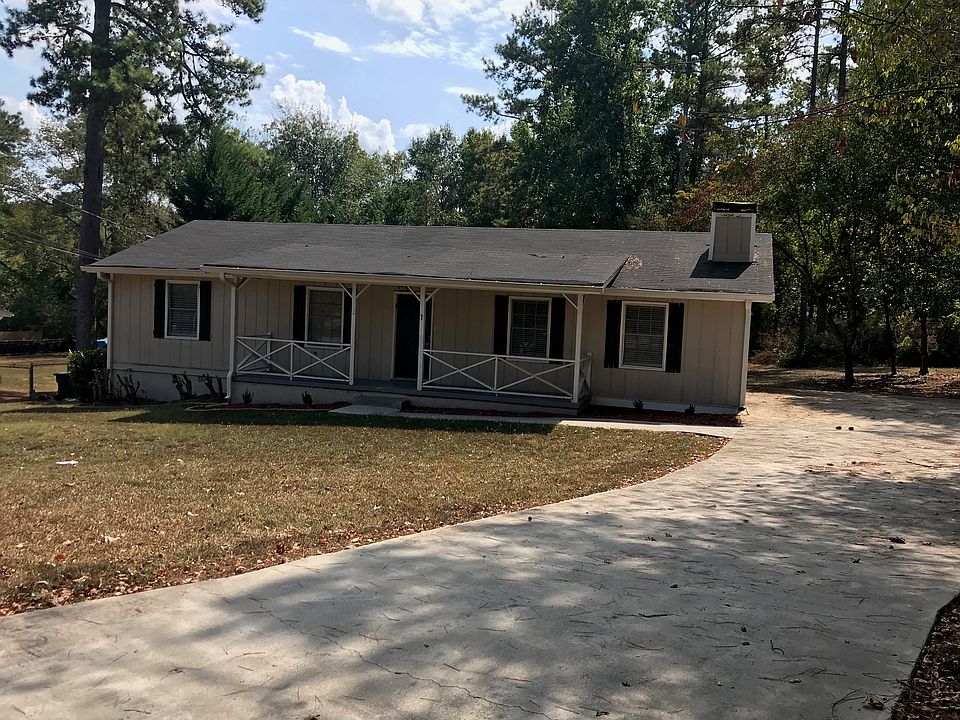 1st image of 409 Birch Ln SE