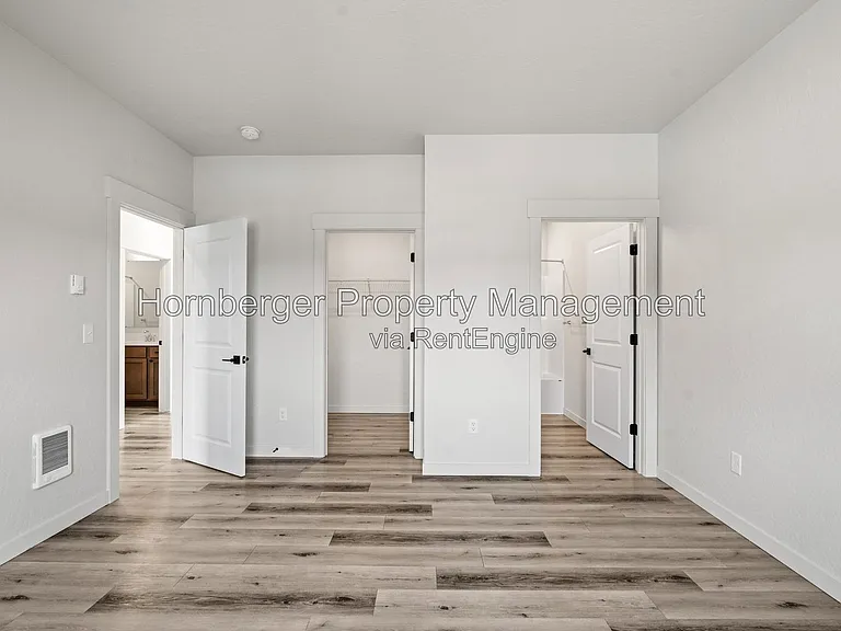 16104 E Valleyway — Photo 31