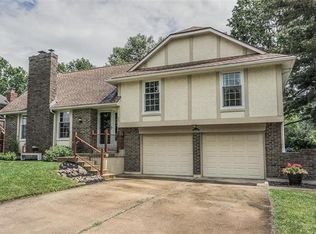407 Hargis Ln, Belton, MO 64012