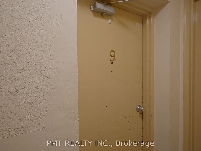 137 Brookhaven Dr #9 — Photo 16