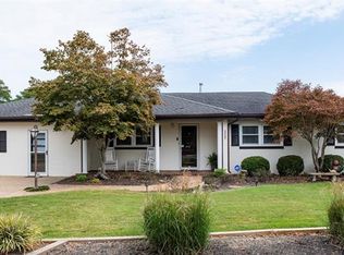 2008 Absalom Dr, Virginia Beach, VA 23451