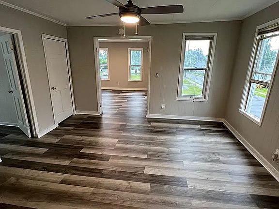 3rd image of 18 Maple Ave Unit 2