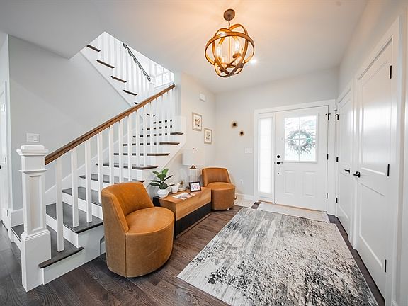 2nd image of 69 Wolcott Woods Ln #69