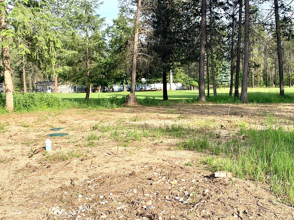 2nd image of 182 E Trappers Loop